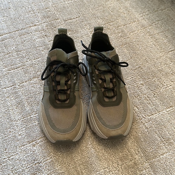 women’s green platform shoes - Picture 2 of 5